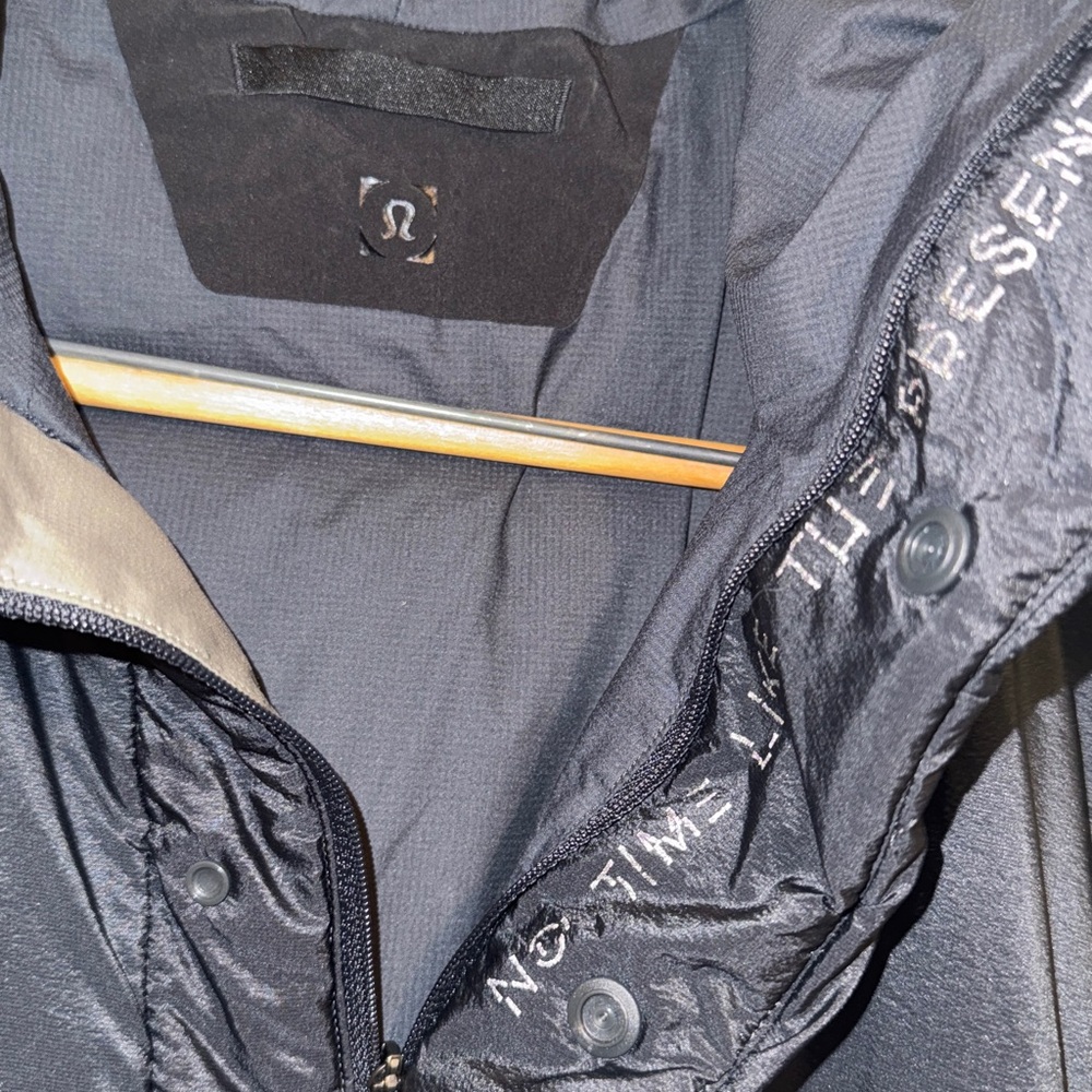 Lululemon Men's Primaloft Initiation Pullover Jacket - M - Picture 6 of 8